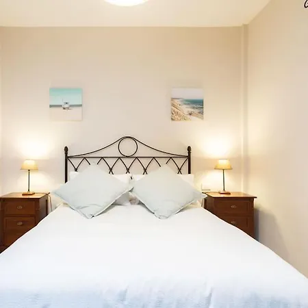 Precioso Apto. Con Vistas Al Mar Y Puesta De Sol דירה