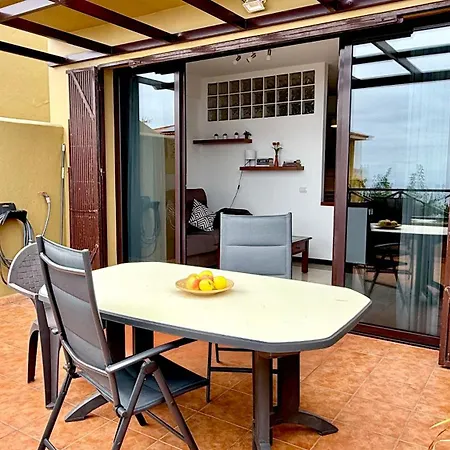 Precioso Apto. Con Vistas Al Mar Y Puesta De Sol דירה *